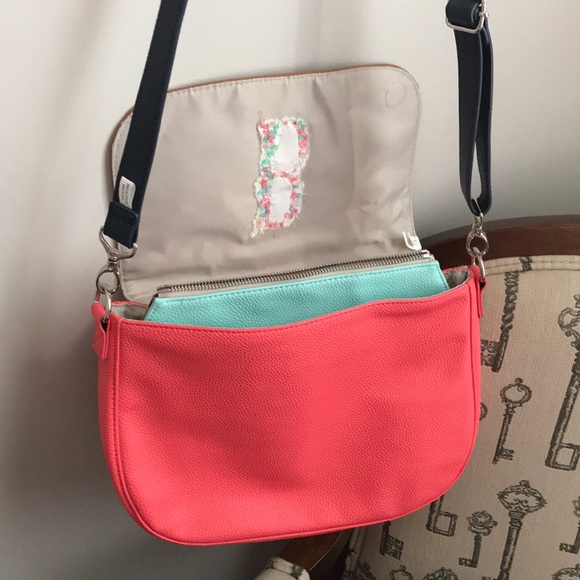 Thirty-one MYO Crossbody - Picture 9 of 9